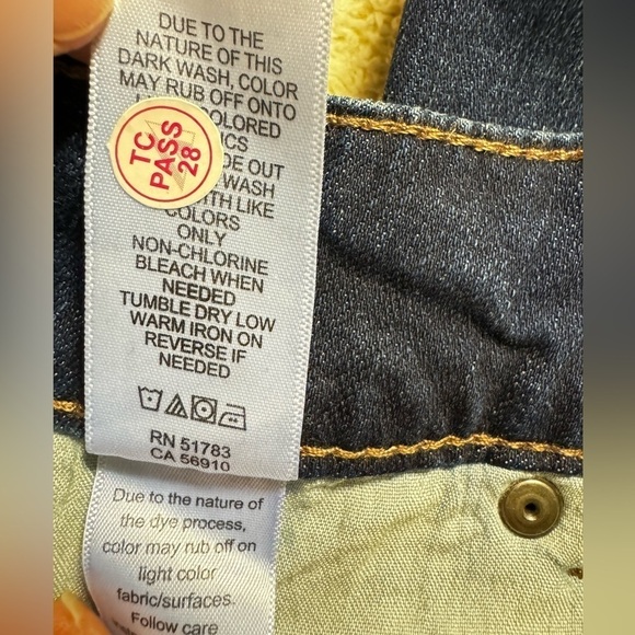 M jeans from Maurices Midrise Boot 2 Reg - Picture 10 of 10